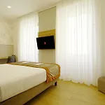 Affittacamere At Vatican 4*