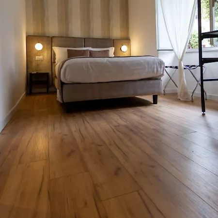 At Vatican 게스트하우스